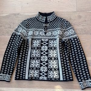 Alpine Style Sweater--Perfect ski top